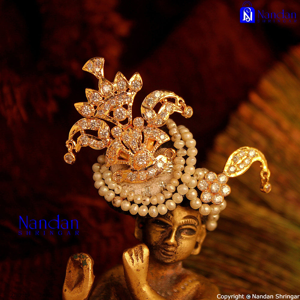 Tipara Folding Silver Heera 4-in-1 Shringar jewelry set by Nandanshringars, featuring intricate silver designs for traditional adornment.