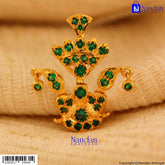 NandanShringars Tipara Folding Silver Panna 4-in-1 Shringar jewelry set displayed on a mannequin.
