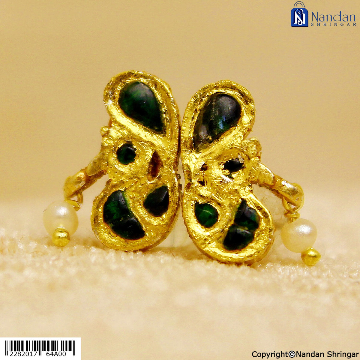 Jadaau MayuraKrit Kundal in Panna silver, featuring intricate design and elegant craftsmanship by nandanshringars.